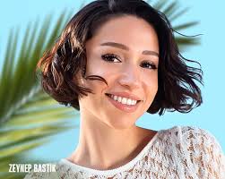 Zeynep Bastik (زینب باستیک)